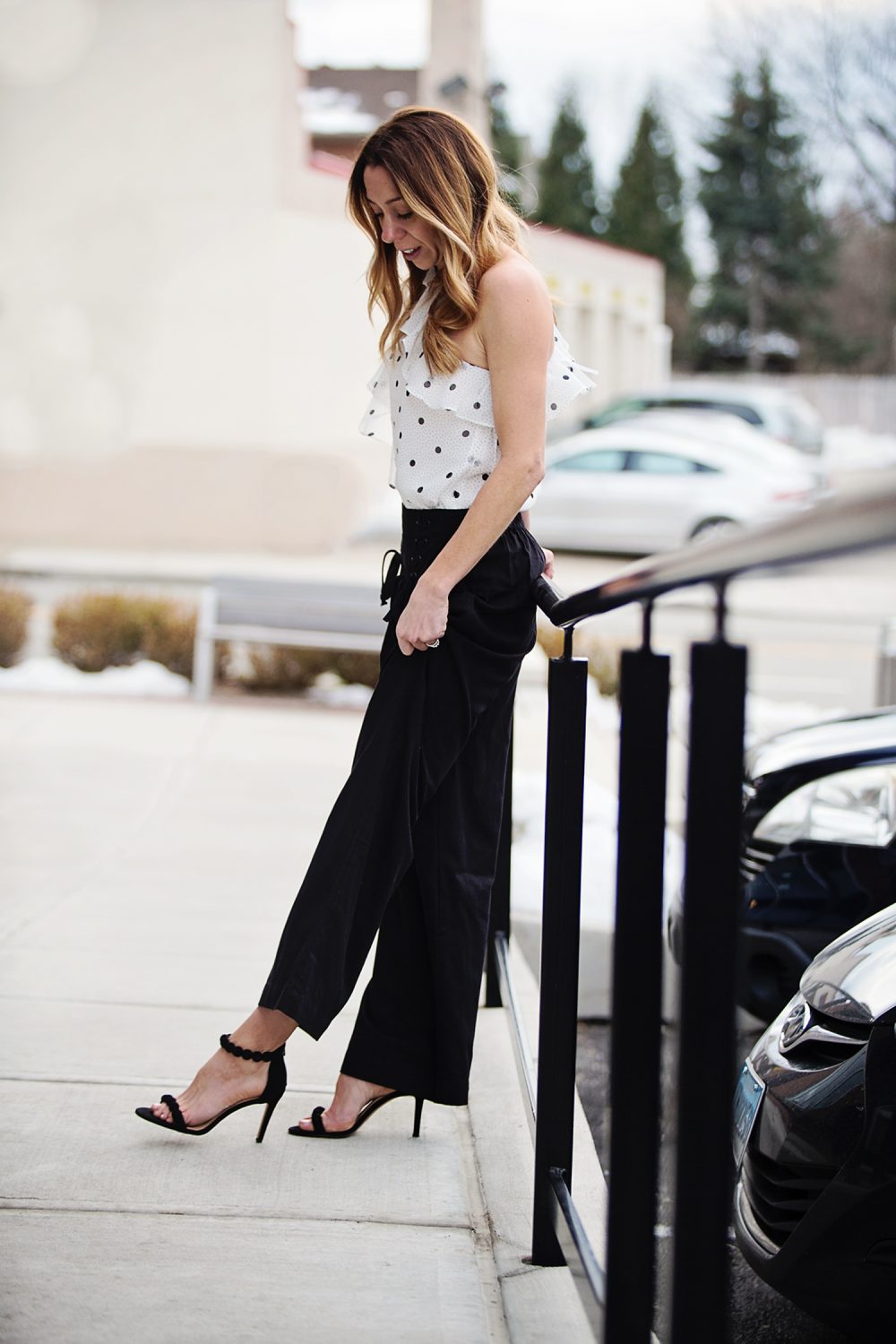 19 Fabulous Ideas on How to Wear White Wide Legged Pants