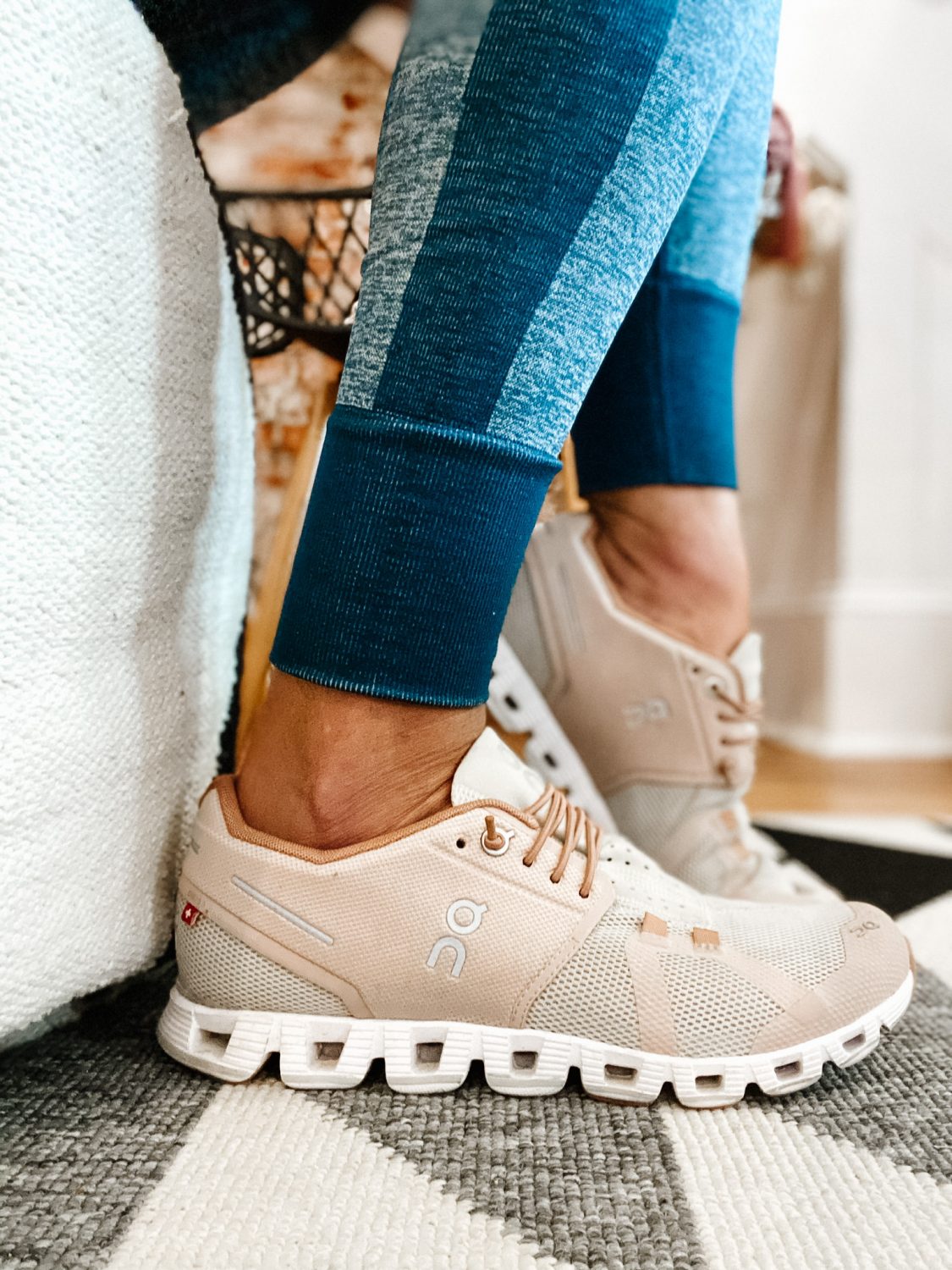 The Best ON Cloud Sneakers + Running Playlists