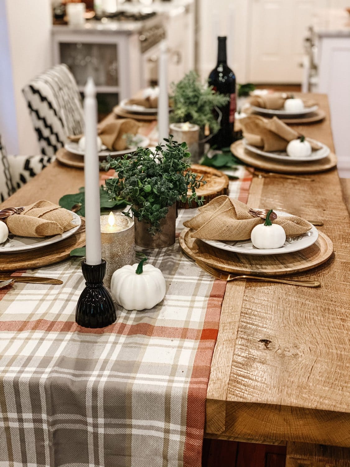 Thanksgiving Tablescape - The Motherchic