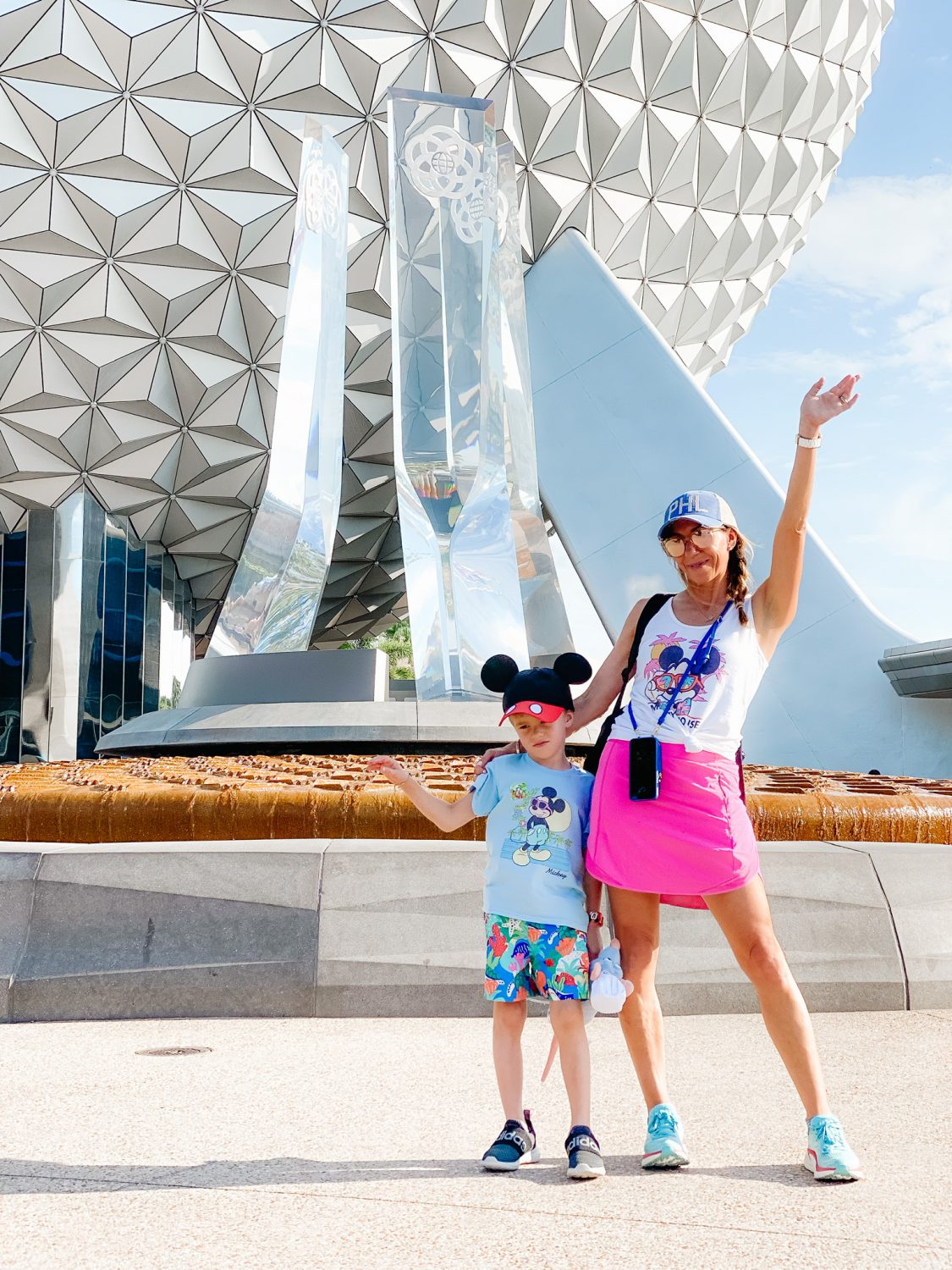 What to wear to Disney. Denim Jacket, Leggings, Mickey Mouse Tee, &  Sneakers, Sell Eat Love