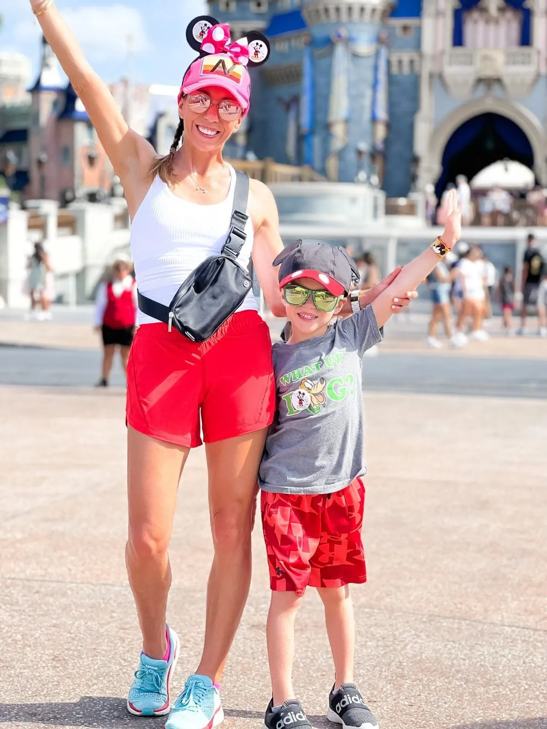 Holiday Time at Disneyland Outfit Ideas + 5 things you shouldn't