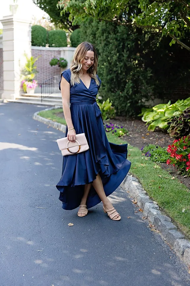 How to accessorize a navy clearance blue dress for a wedding